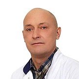 Врач Алферьев Михаил Львович