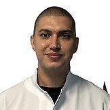 Врач Лизандер Роман Андреевич