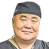 Врач Махазагдаев Алексей Рыгзынович
